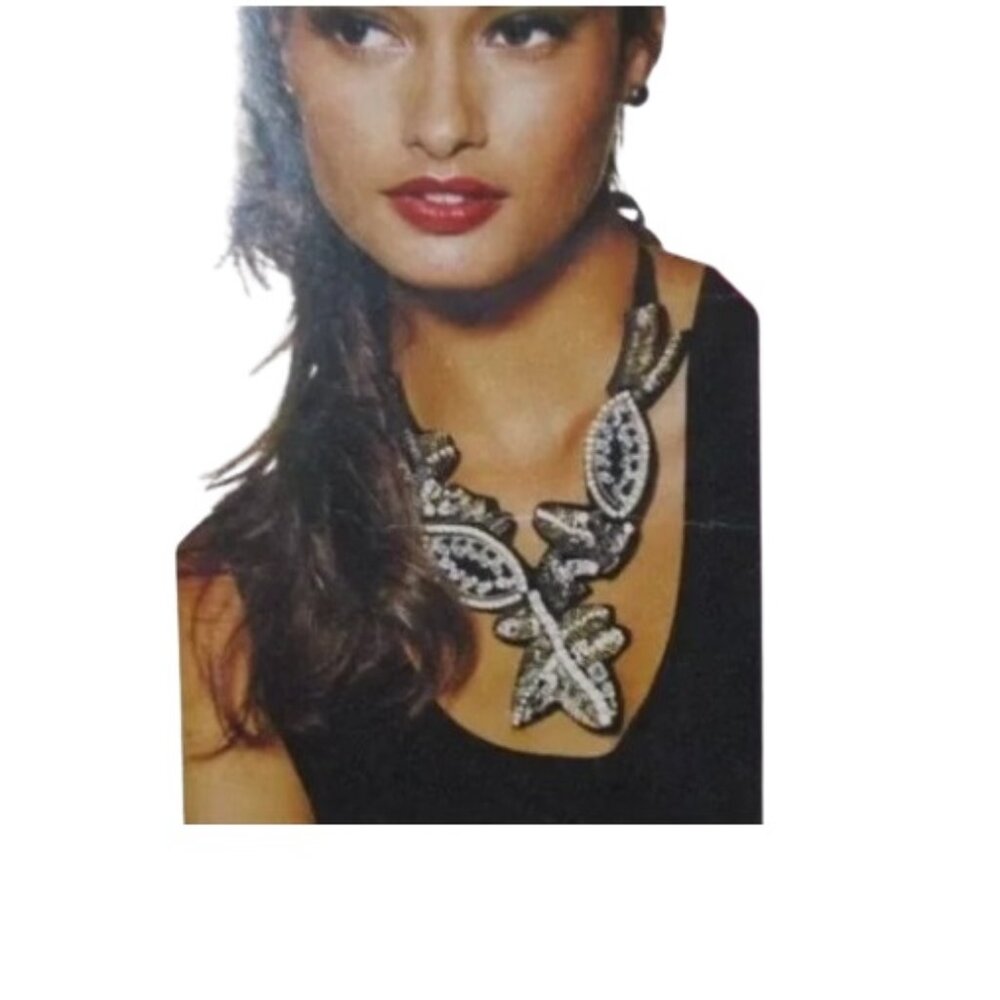 NWT AVON Baroque Vintage Necklace